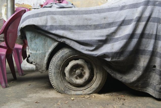 Illustration for article titled The mystery of Cairo’s abandoned cars
